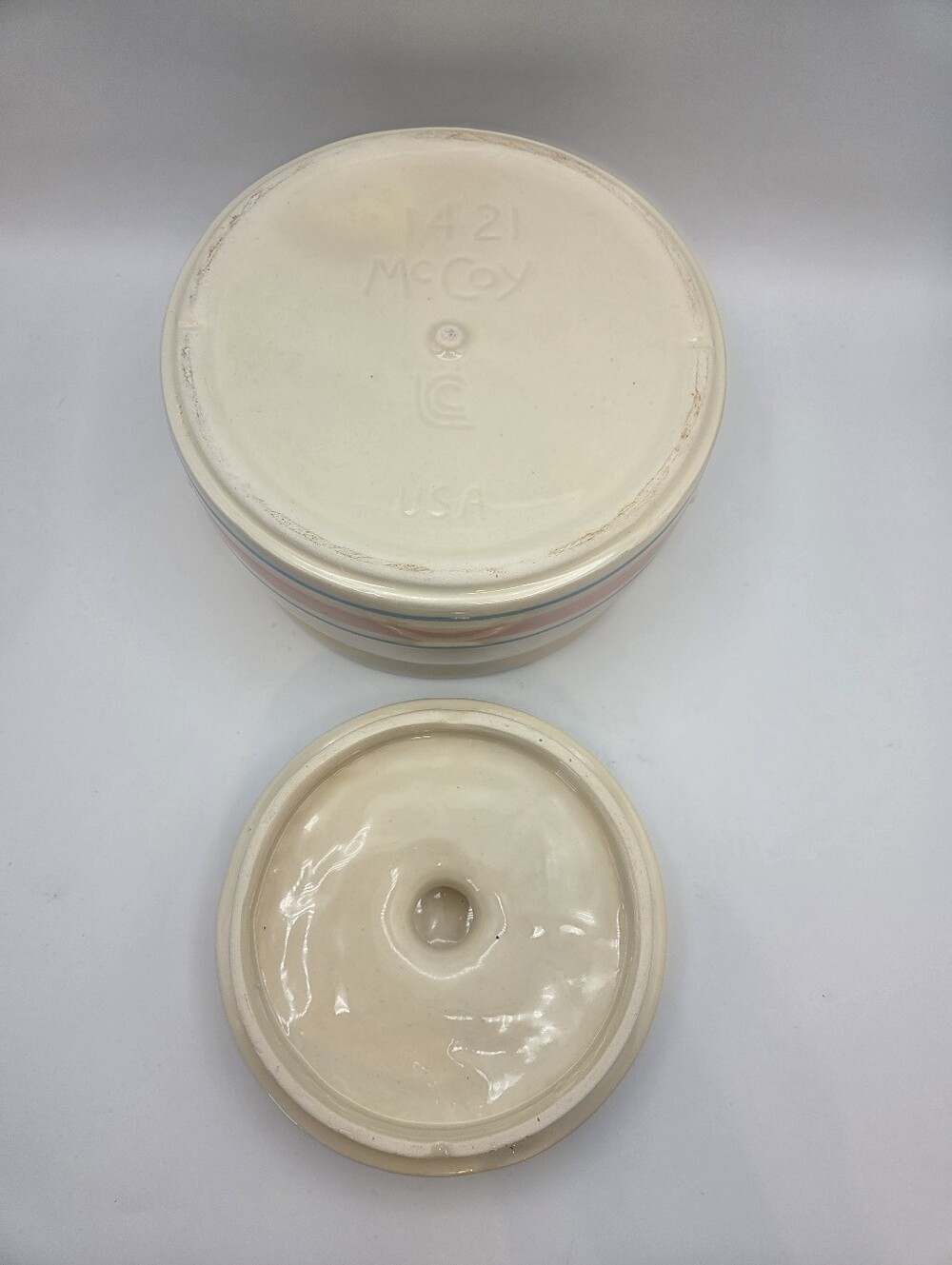 McCoy 1421 Pink & Blue Stripes Lidded Bean Pot Casserole - Picture 6 of 7